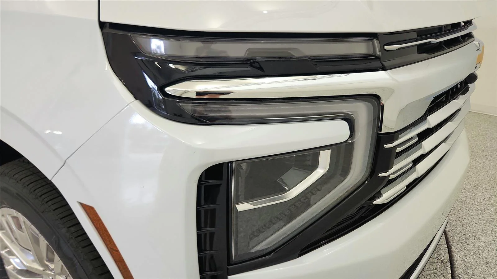 2026 Chevrolet Tahoe Premier - Photo 14