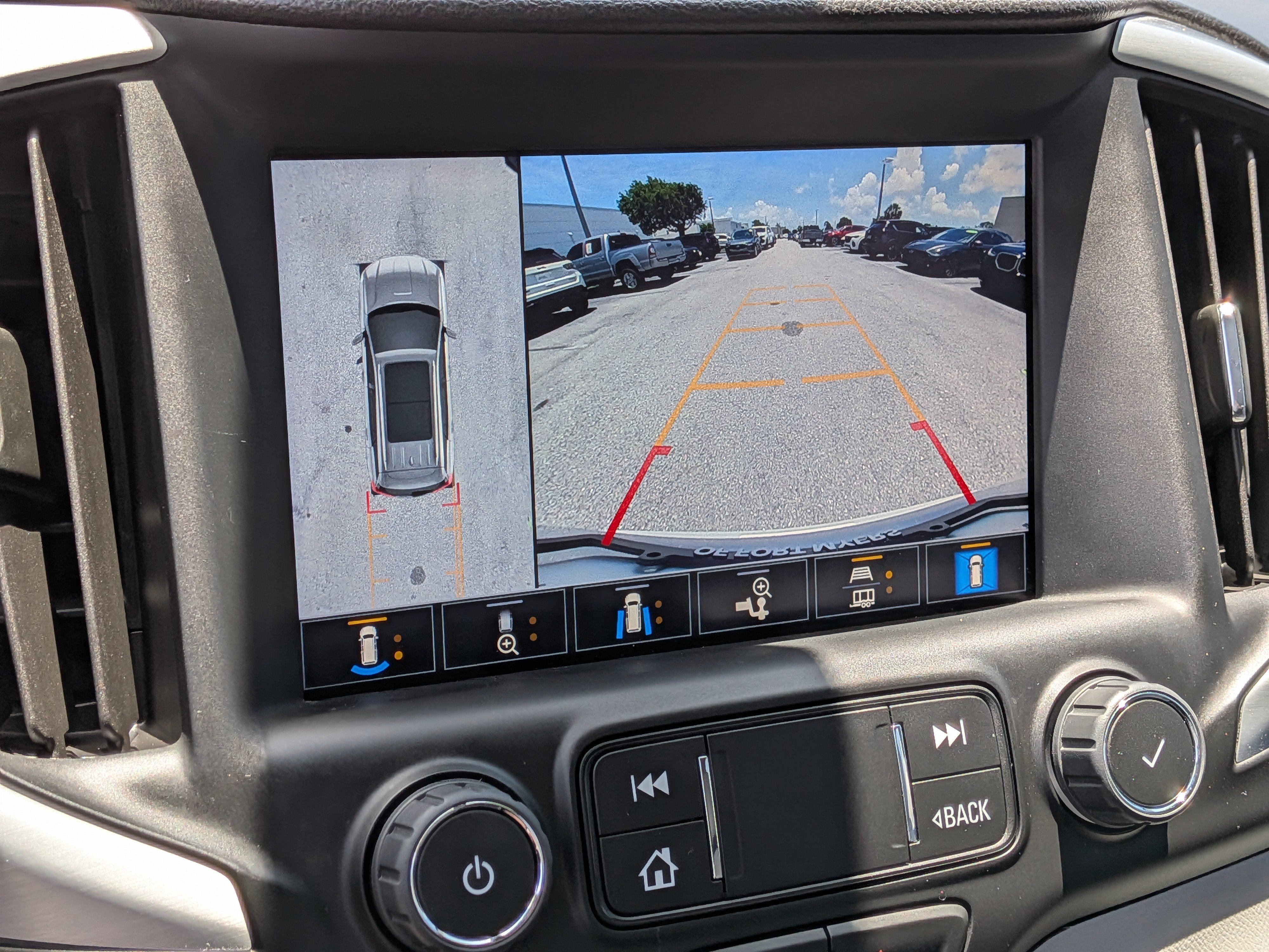 2022 GMC Terrain SLT - Photo 35