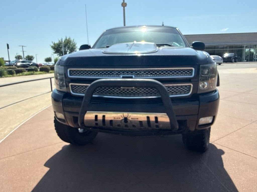 Used 2013 Black Chevrolet LT image 2