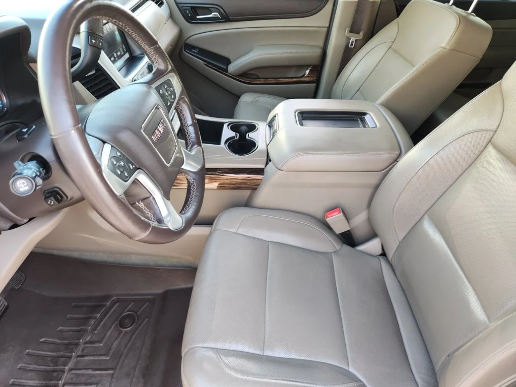 Used 2018 White Frost Tricoat GMC SLT image 14