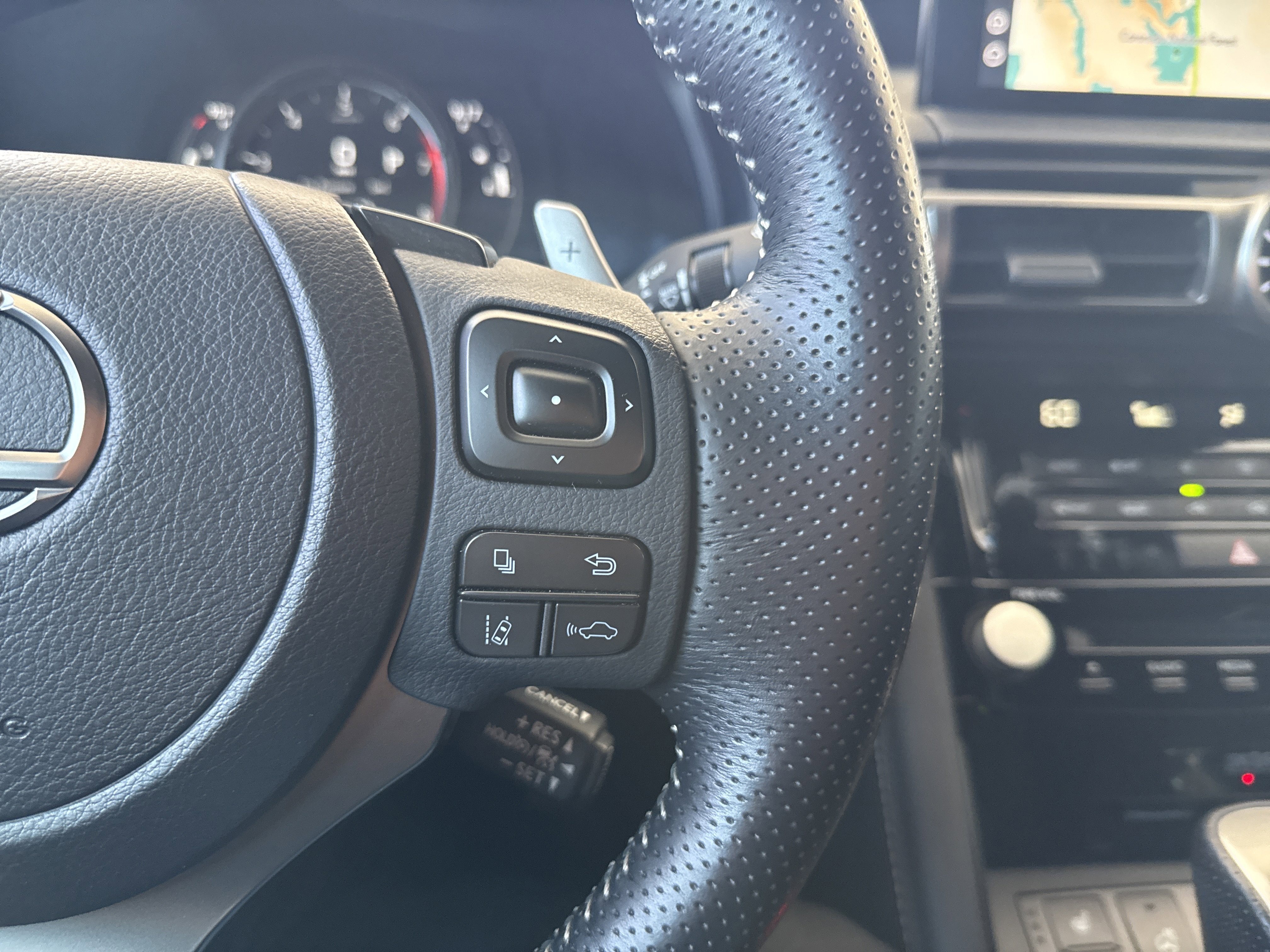 Used 2022  Lexus IS 350 F SPORT image 5