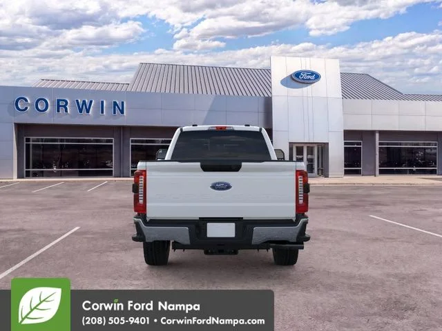 New 2026 Oxford White Ford XLT image 6