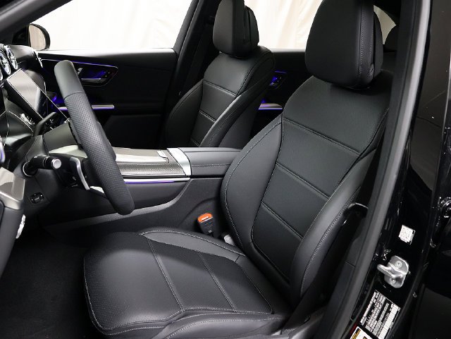 New 2027 Black Mercedes-Benz GLC 300 image 10