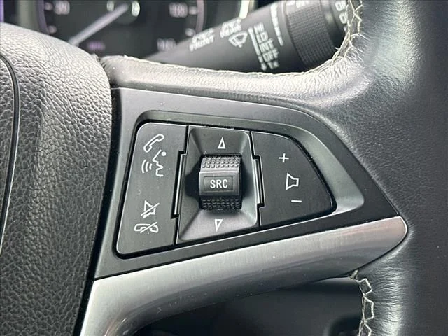 Used 2021 White Buick Preferred image 24