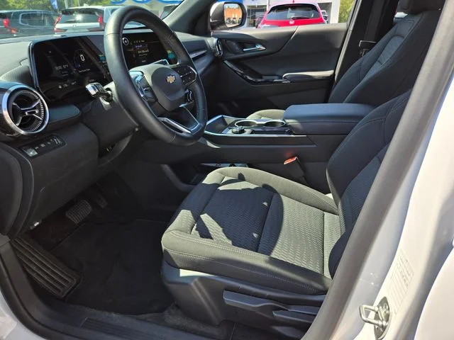 Used 2026 White Chevrolet LT image 10