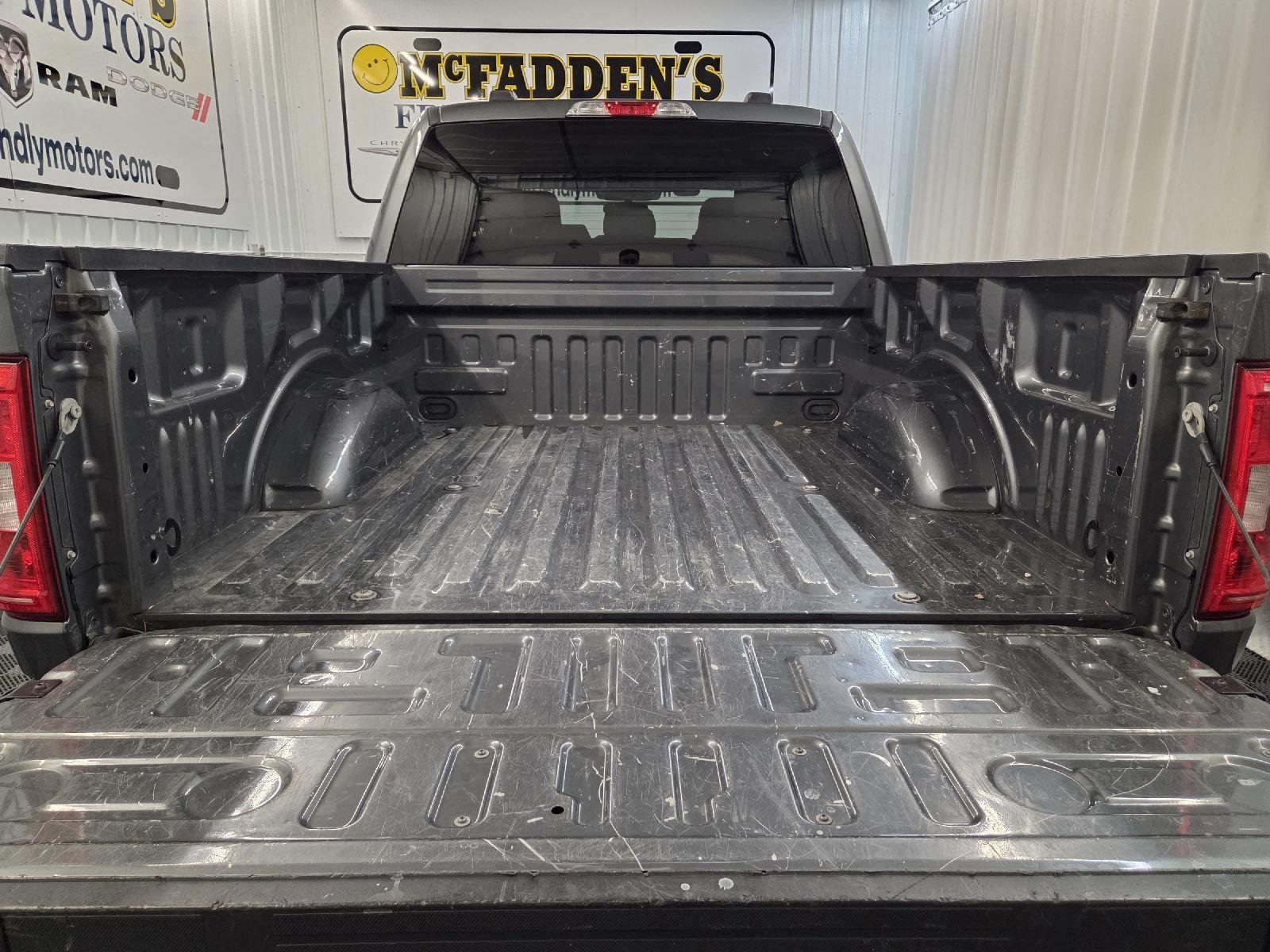 Used 2023 GRAY Ford XLT image 9