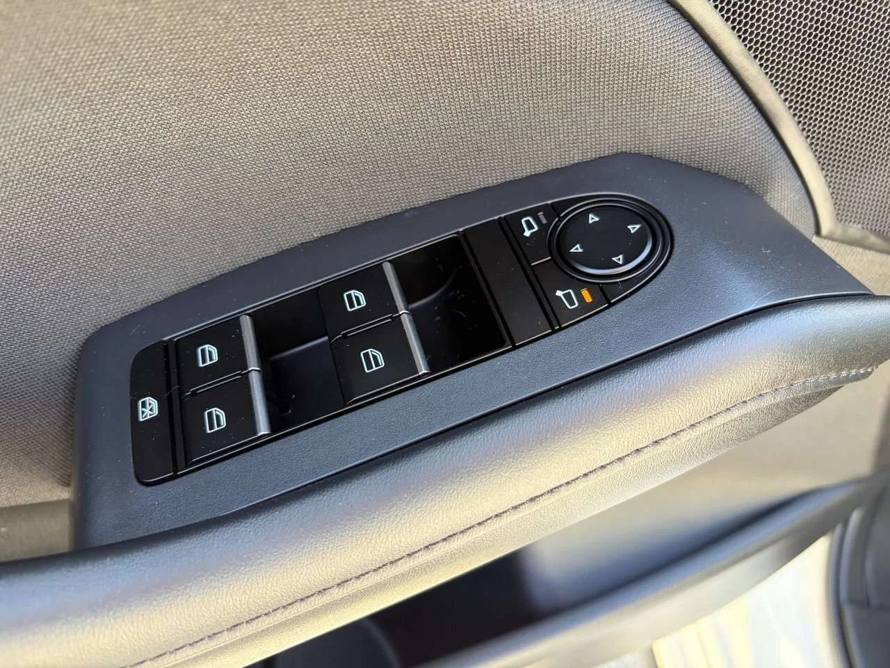 Used 2025  Mazda GS image 16