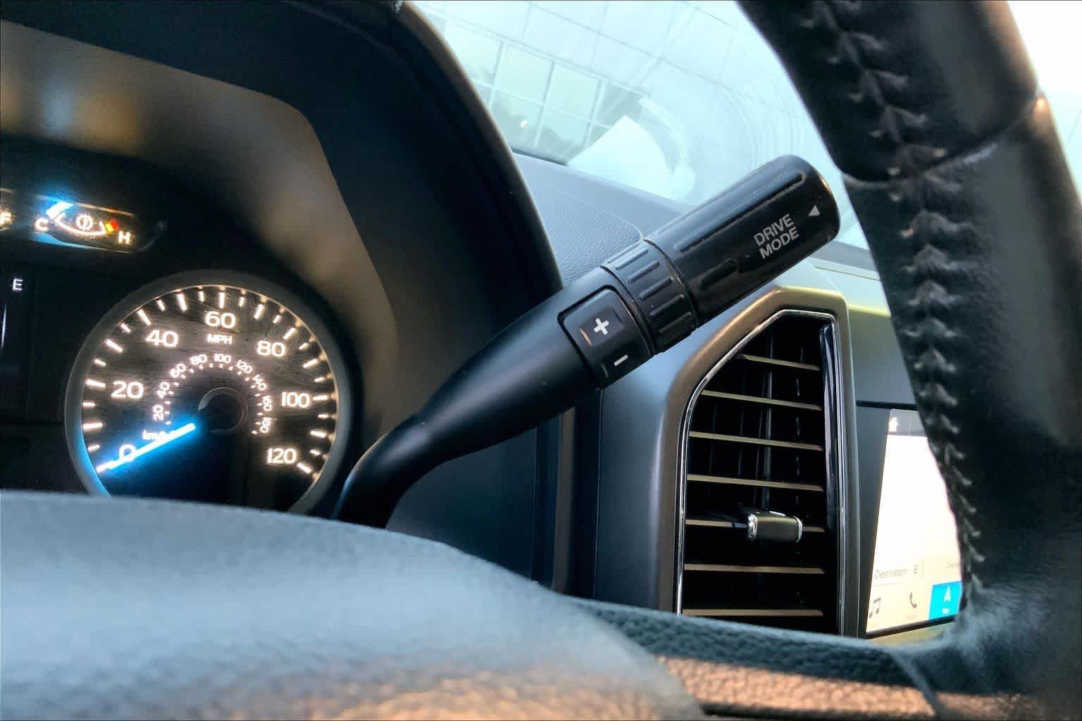 Used 2018 Magnetic Metallic Ford XLT image 14