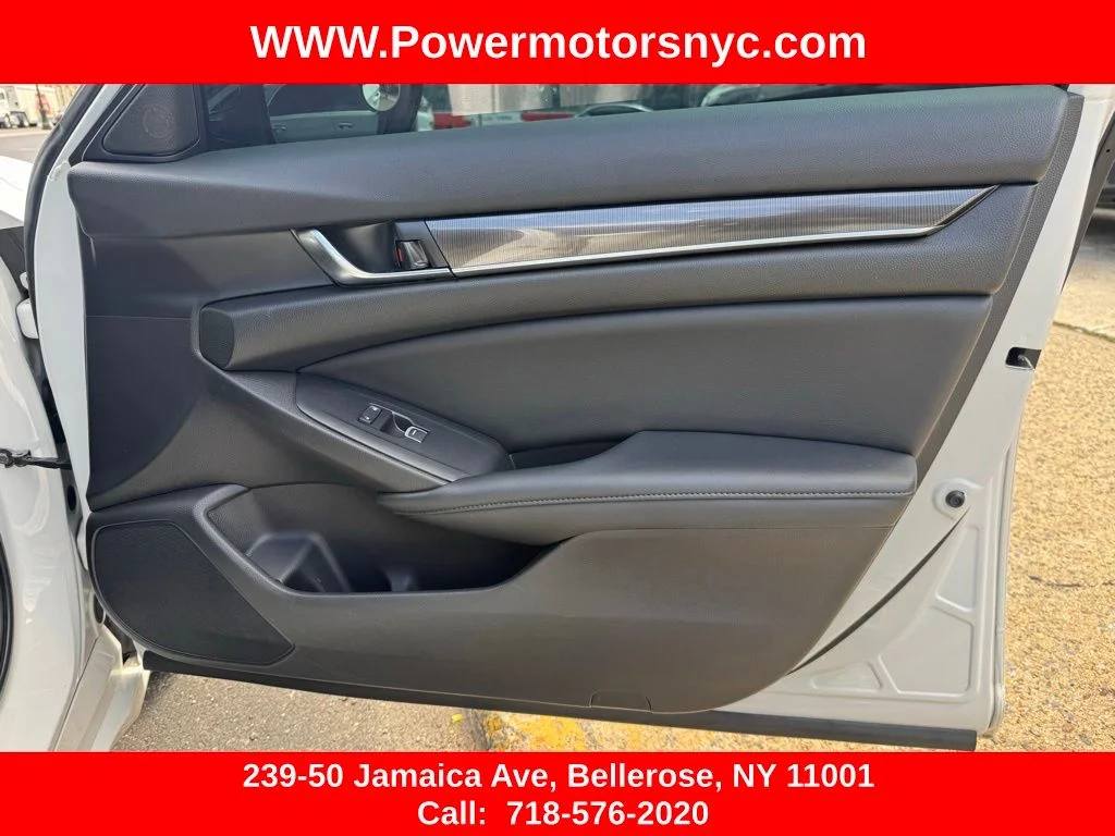 Used 2022 White Honda Sport Special Edition image 25