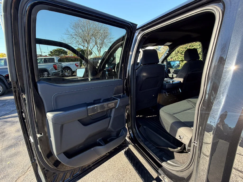 2023 Ford F-150 XLT - Photo 28