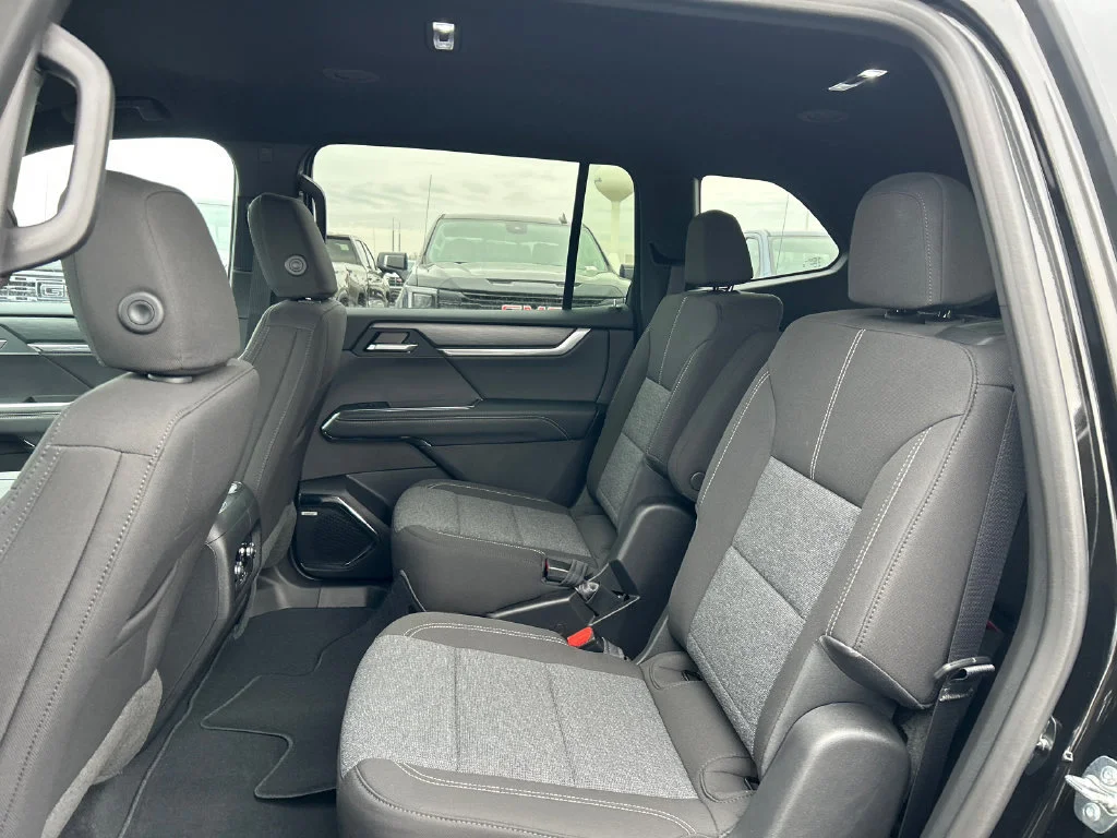 New 2026 Ebony Twilight Metallic GMC Elevation Black Edition image 34