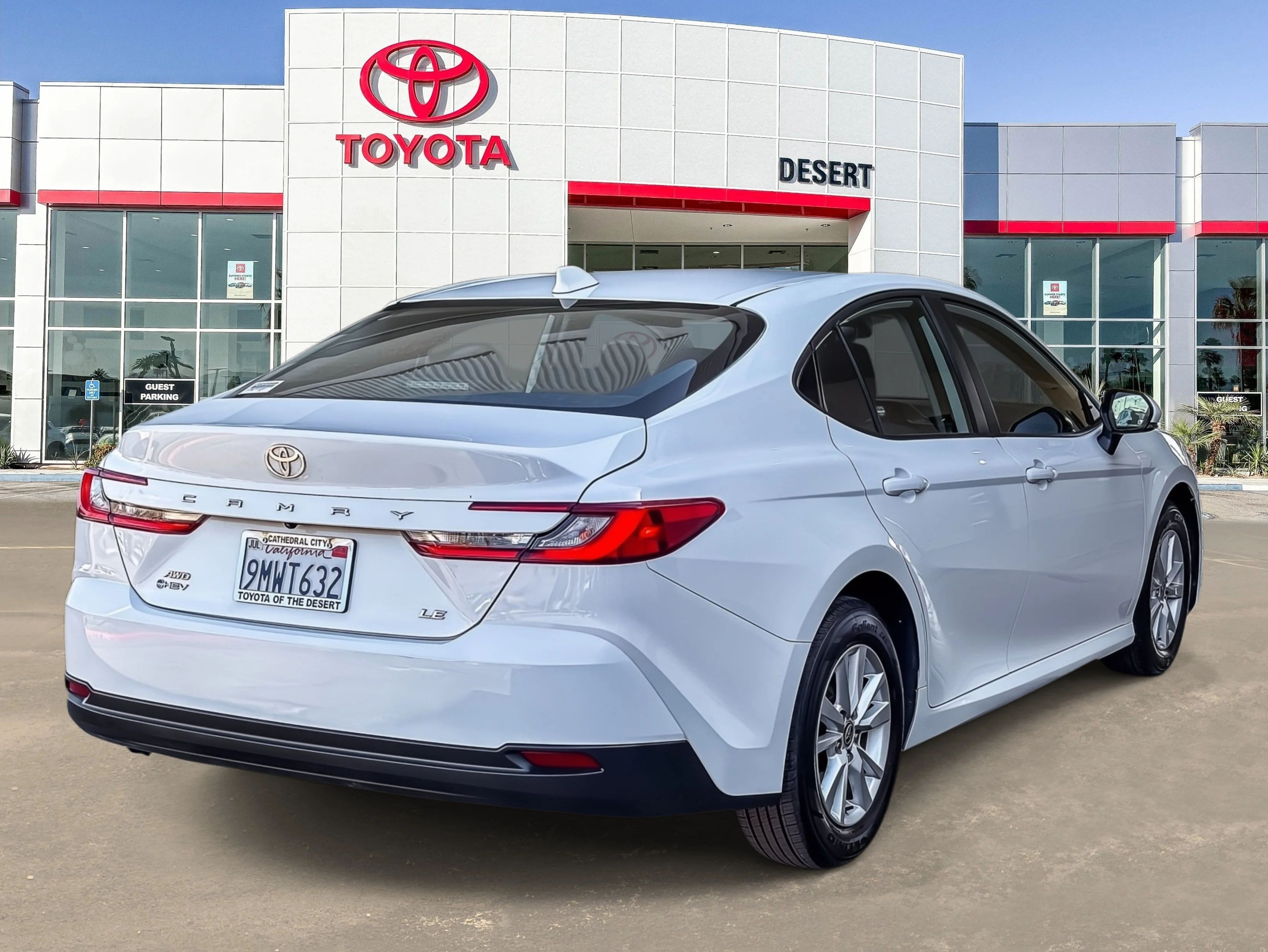 Used 2025 Ice Cap Toyota LE image 6