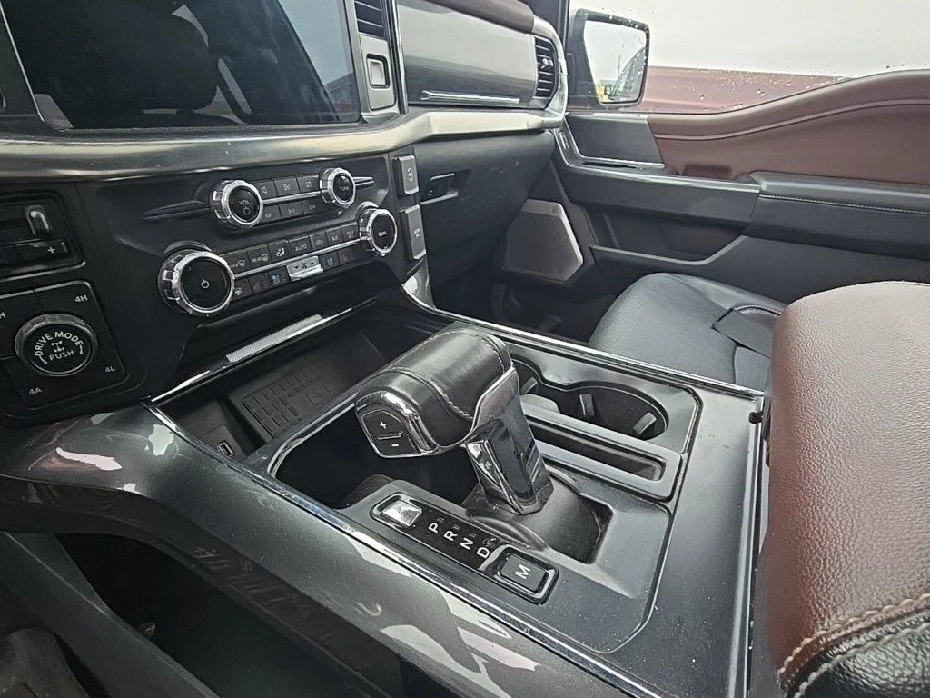 Used 2022 Gray Ford Lariat image 17