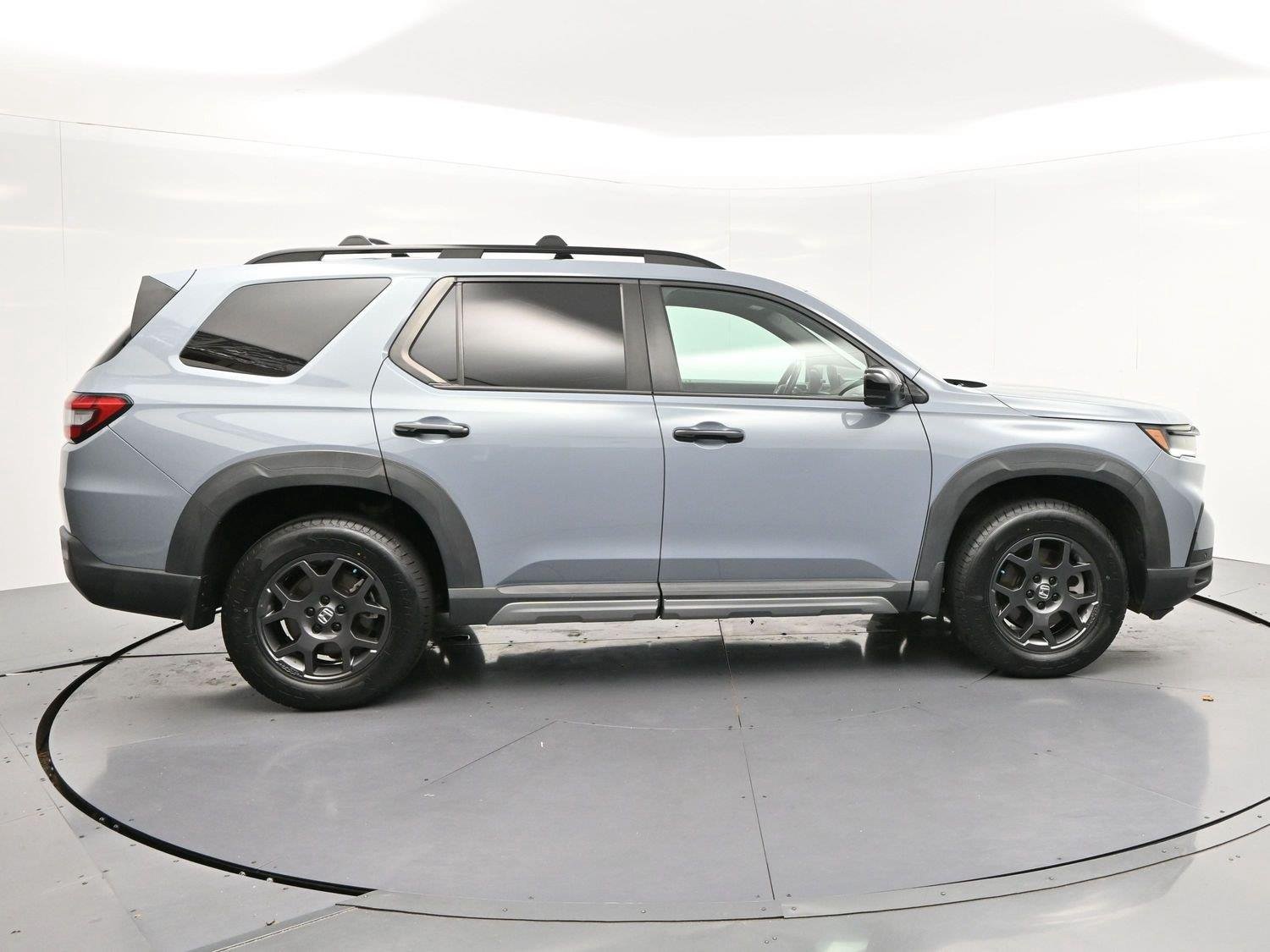 Used 2023 Sonic Gray Pearl Honda TrailSport image 8