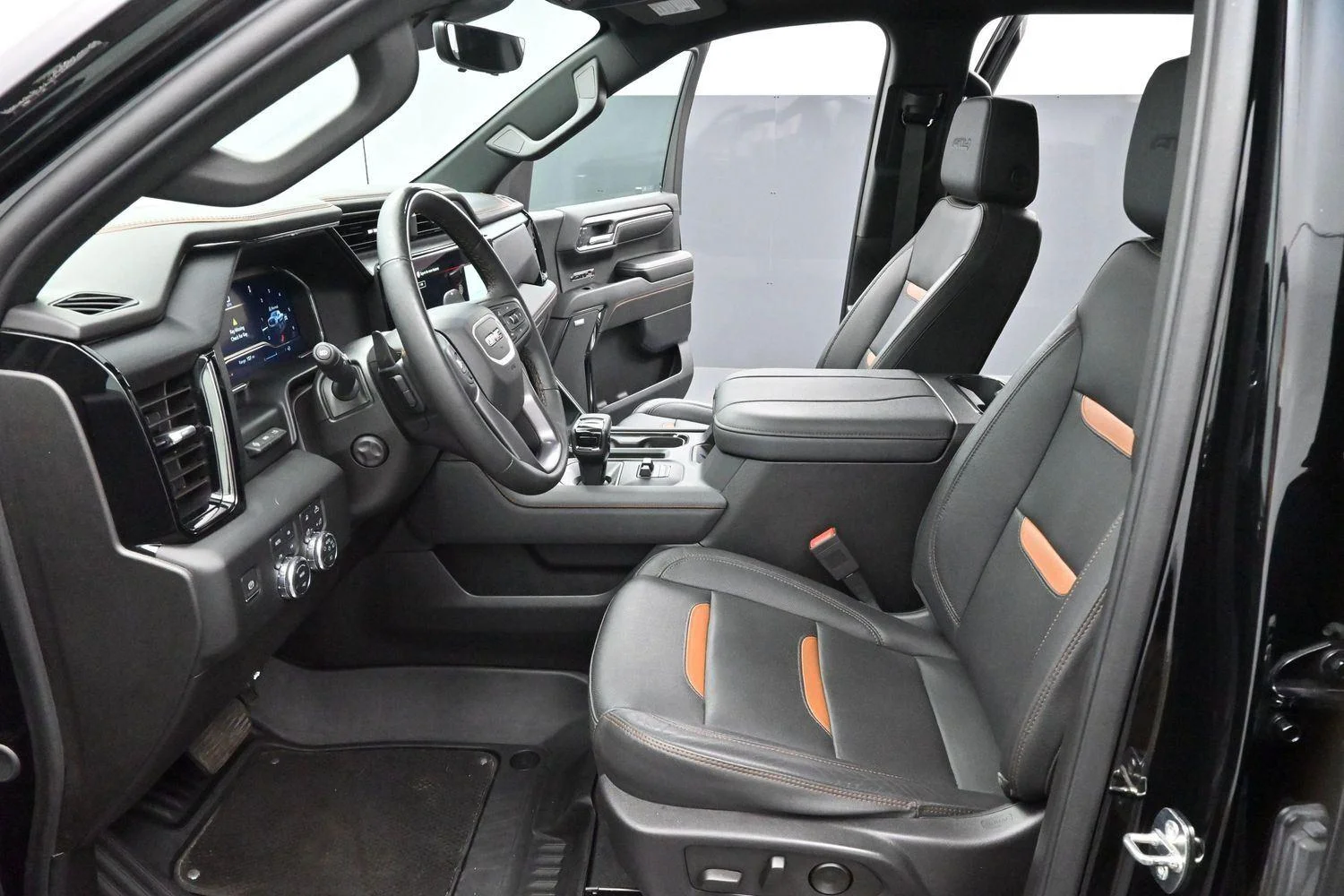 Used 2024 Onyx Black GMC AT4 image 13
