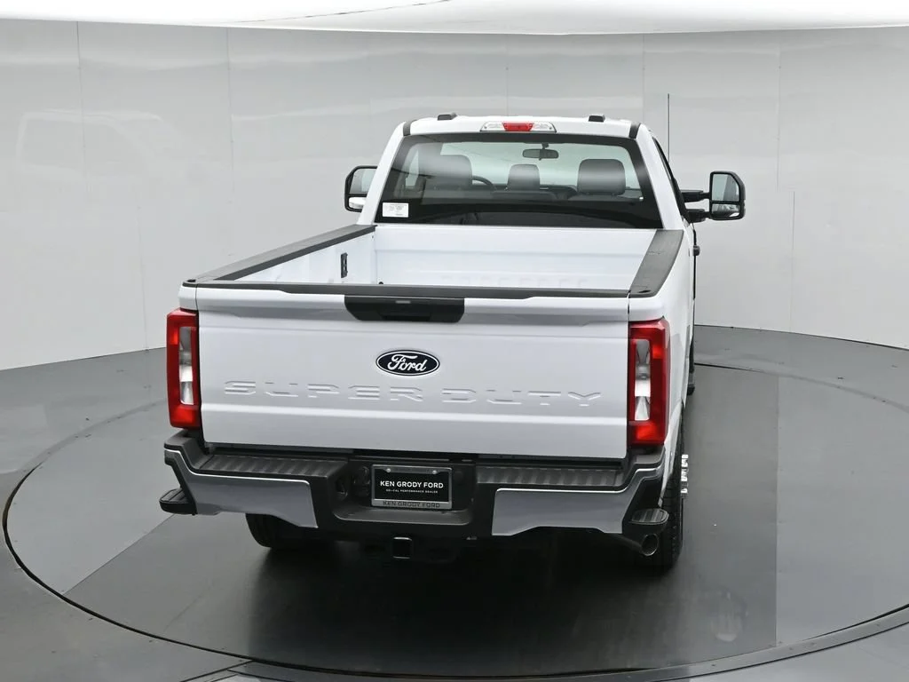New 2027 Oxford White Ford XL image 37