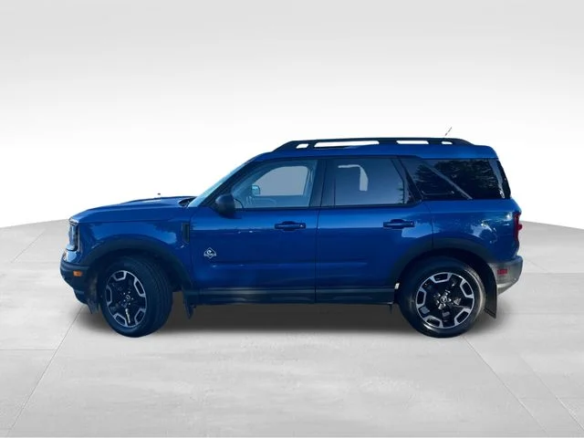 Used 2023 Blue Ford Outer Banks image 3