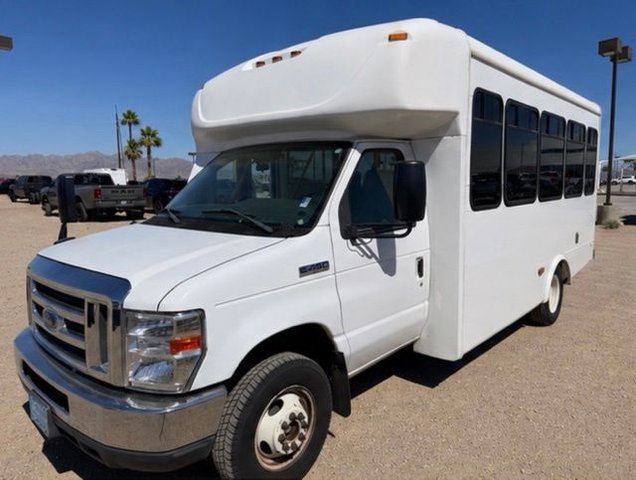 2016 Ford E-450SD Base