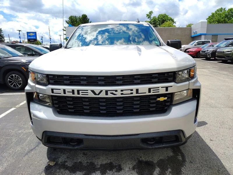 Used 2020 Silver Chevrolet Custom image 2