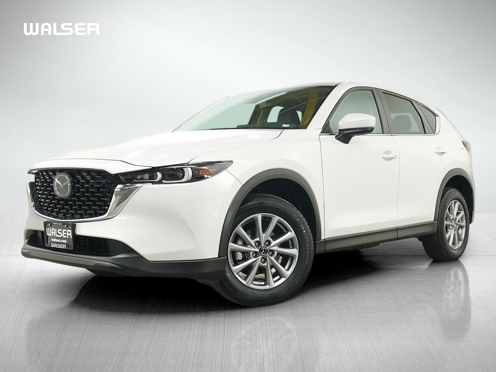 2023 Mazda CX-5 S Preferred package Auto AWD's photo