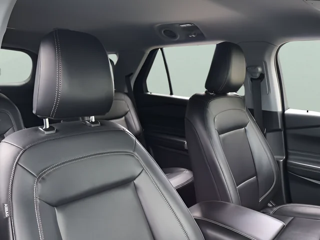 Used 2023 Gray Ford XLT image 19
