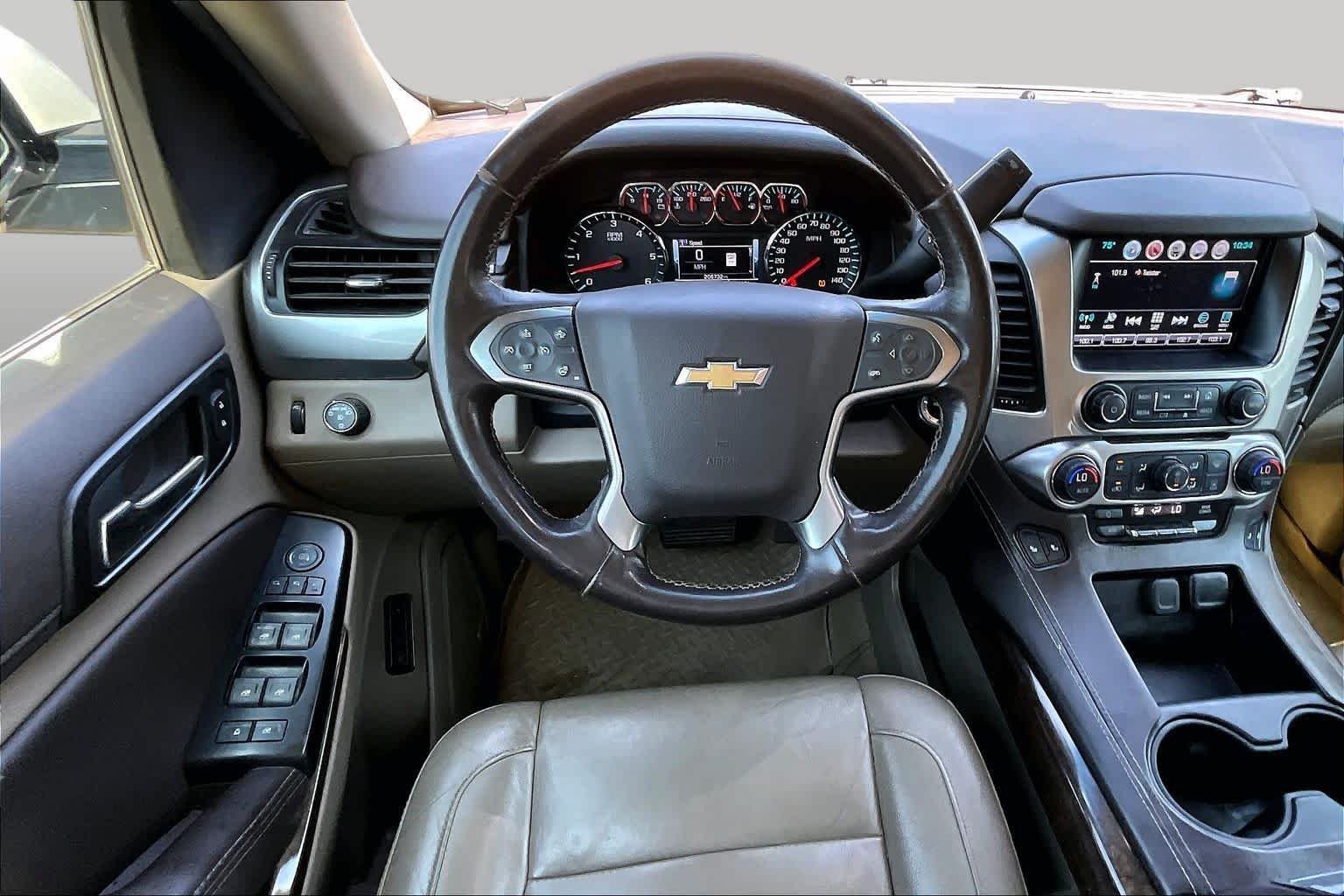 Used 2018 Iridescent Pearl Tricoat Chevrolet LT image 5