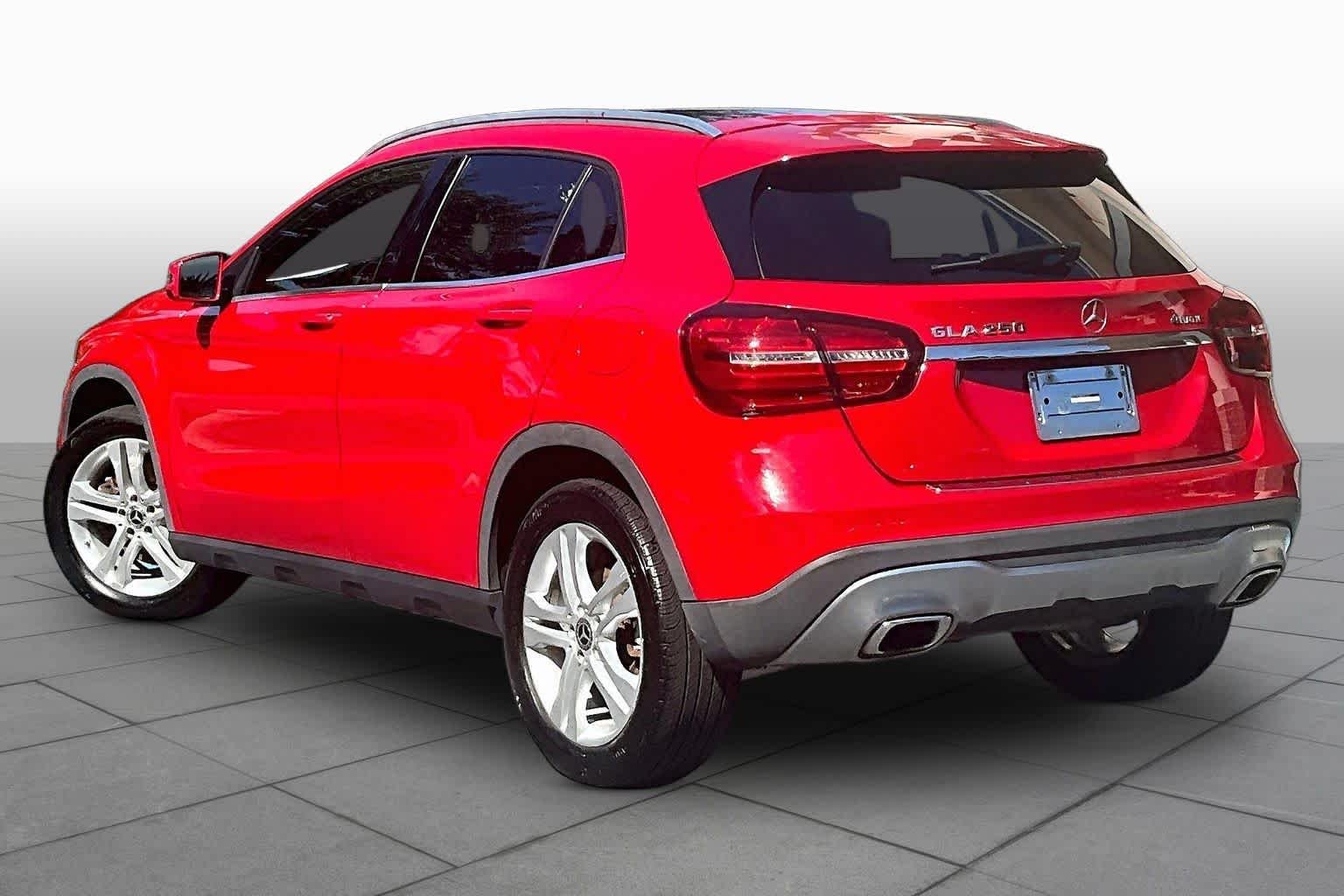 Used 2019 Jupiter Red Mercedes-Benz GLA 250 image 12
