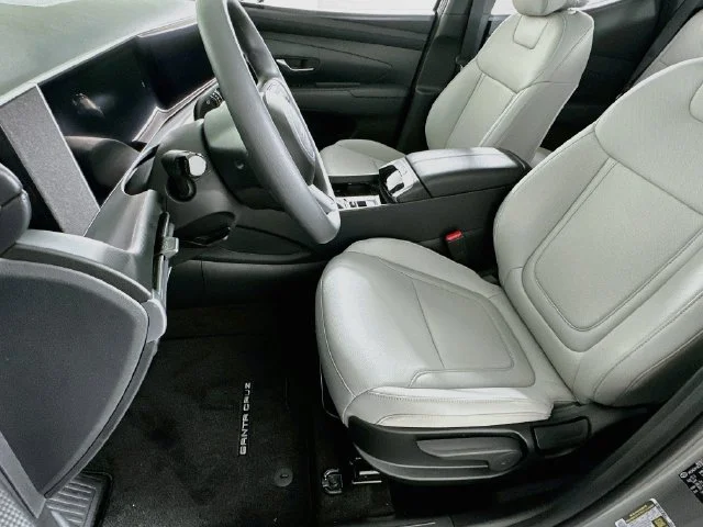 New 2027 Gray Hyundai SE image 10