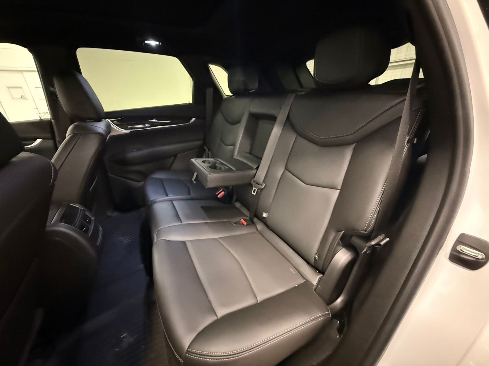 Used 2022 White Cadillac Premium Luxury image 27