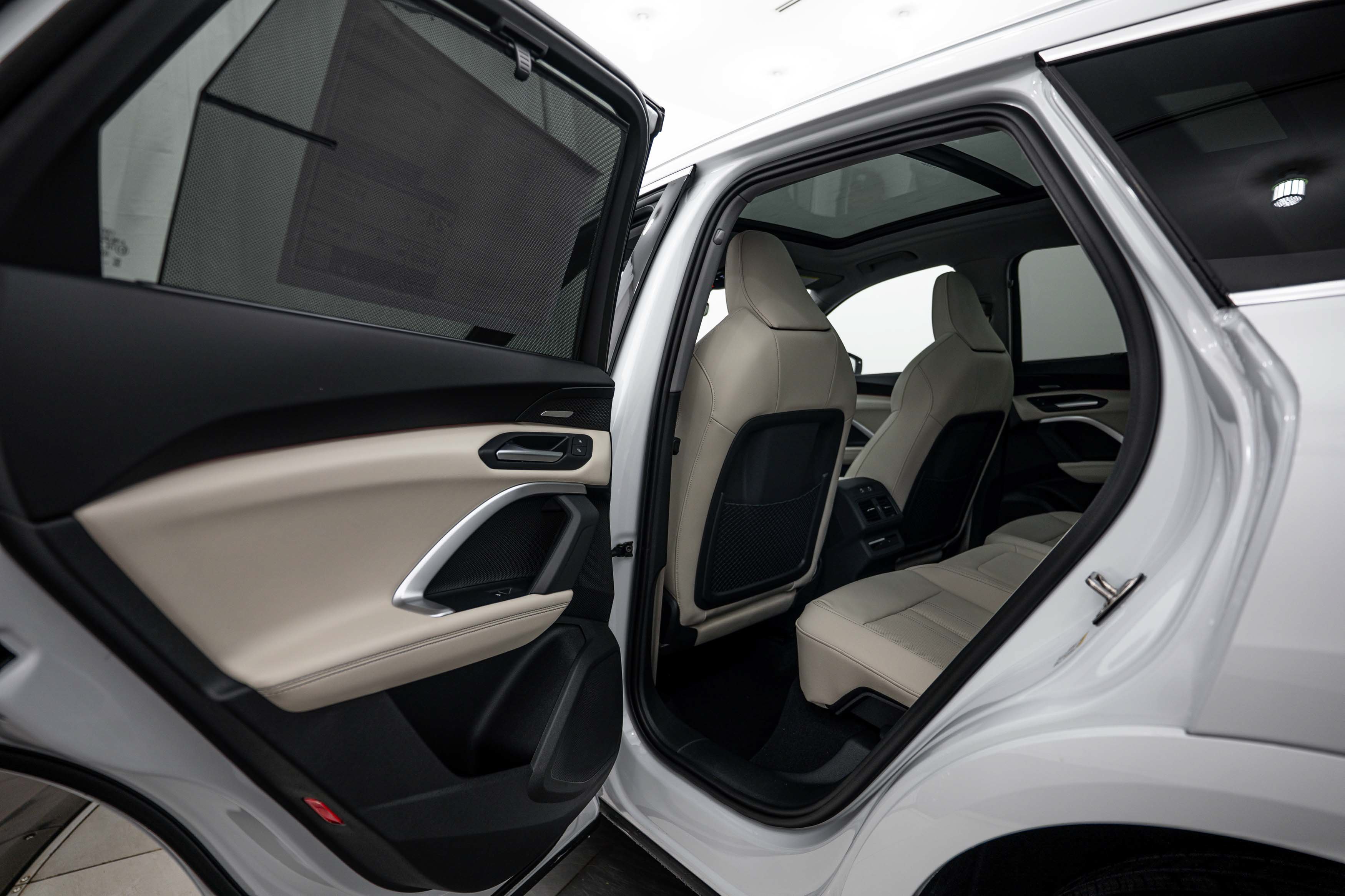New 2026 Glacier White Audi Premium Plus image 17