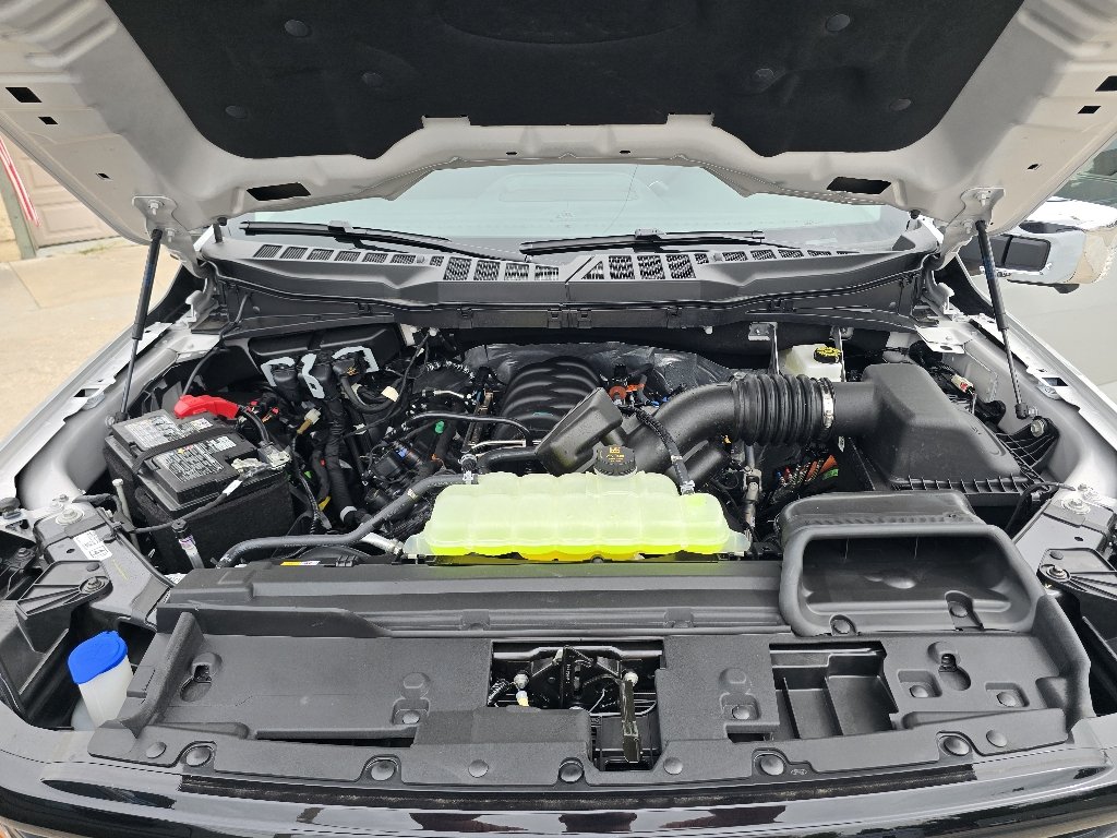 New 2026 Gray Ford 4X4 CREWCAB XLT image 40