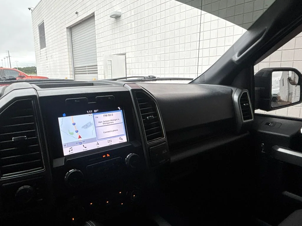 Used 2018 Gray Ford XLT image 16