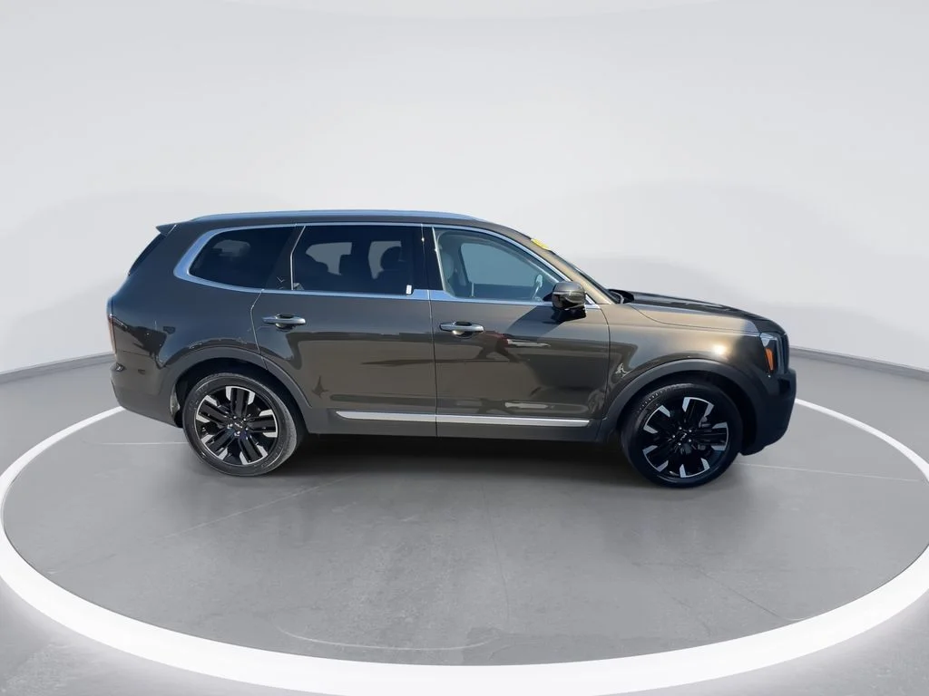 Used 2023 Green Kia SX image 9