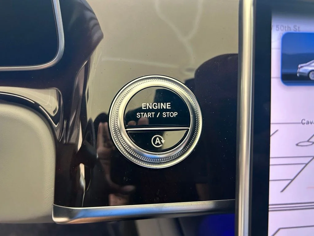 Used 2023 Silver Mercedes-Benz S 580 image 48