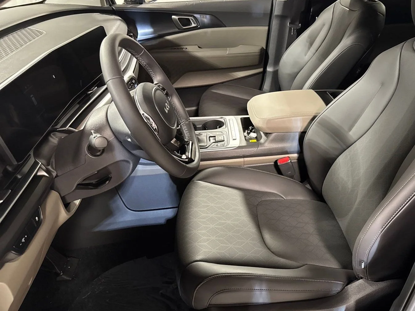 New 2026 Deep Chroma Blue Kia LXS image 3