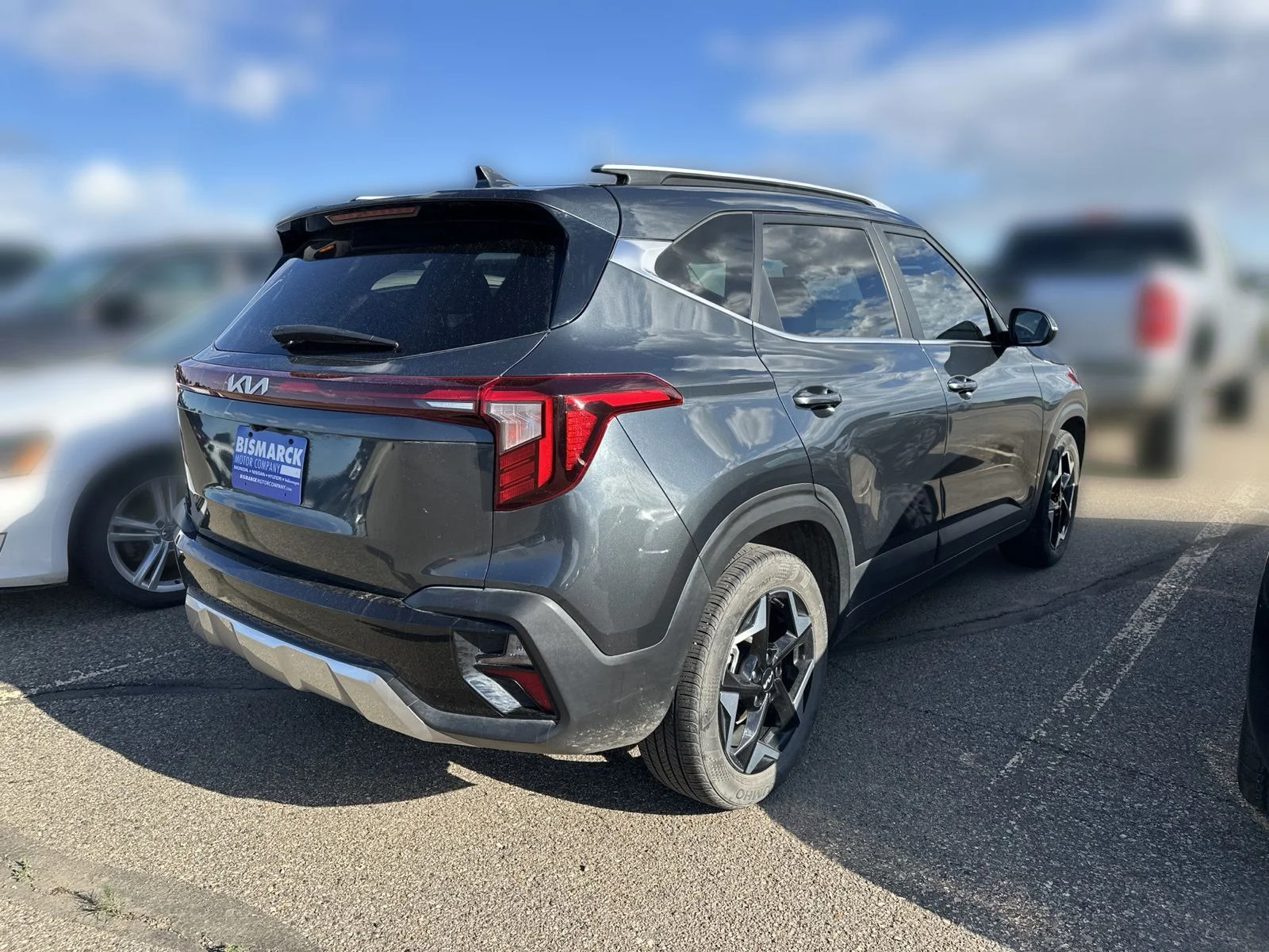 Used 2024 Gray Kia EX image 3