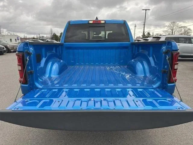 New 2026 Hydro Blue Pearl-Coat Exterior Paint RAM BIG HORN image 14