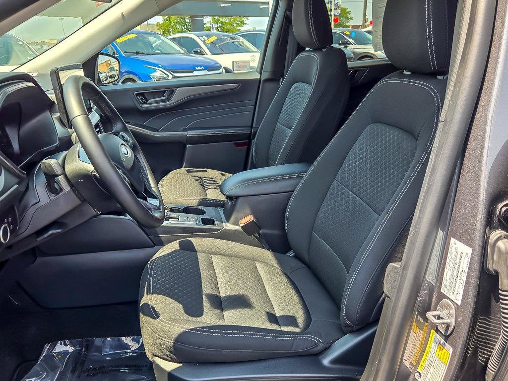Used 2024 Gray Metallic Ford Active image 10