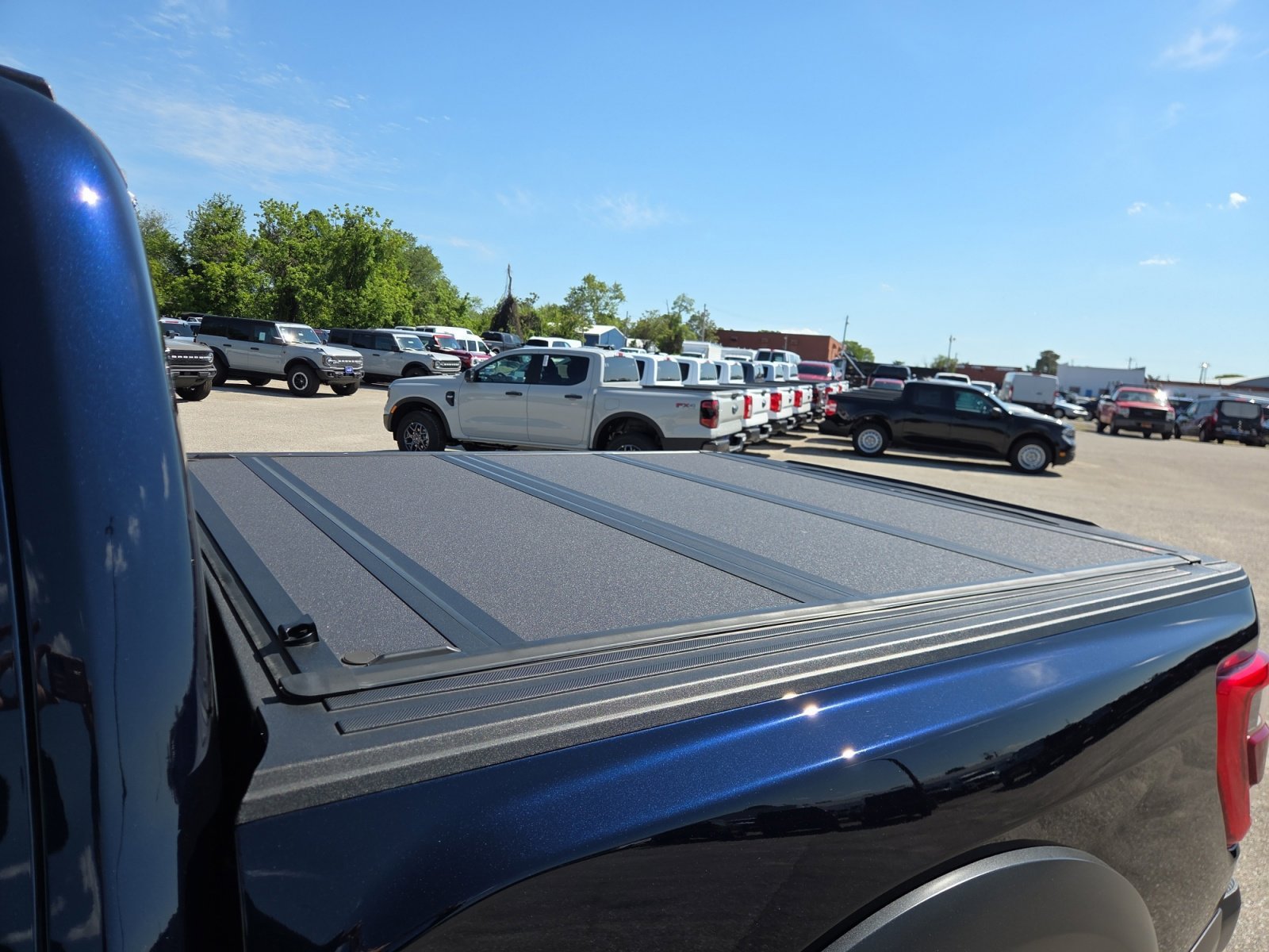 Used 2023 Blue Metallic Ford Raptor image 17