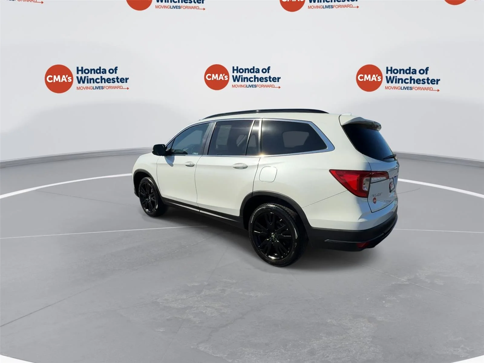 Used 2022 Platinum White Pearl Honda Special Edition image 6