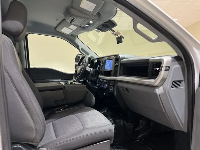 Used 2024 Oxford White Ford XL image 22