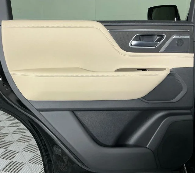 New 2026 Black Obsidian INFINITI PURE image 17