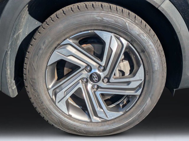Used 2022 Black Hyundai SEL image 11