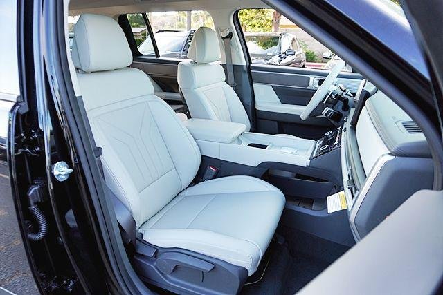 New 2026 Black Hyundai SEL image 16