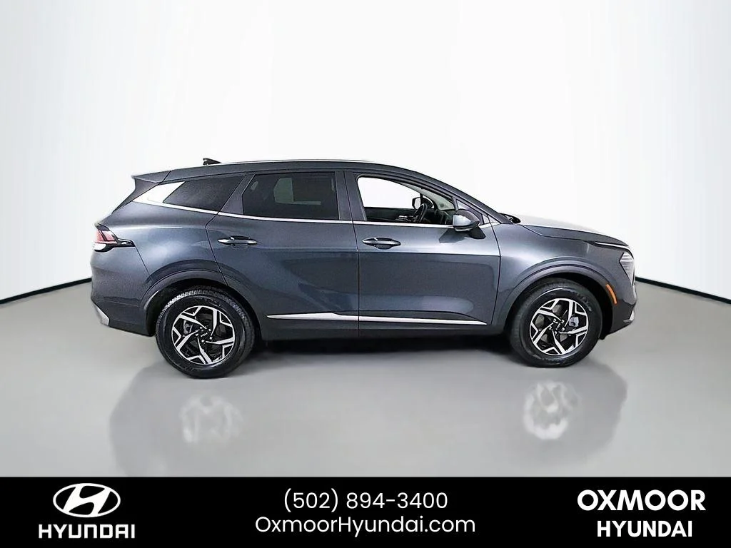 Used 2024 Gravity Gray Kia LX image 8