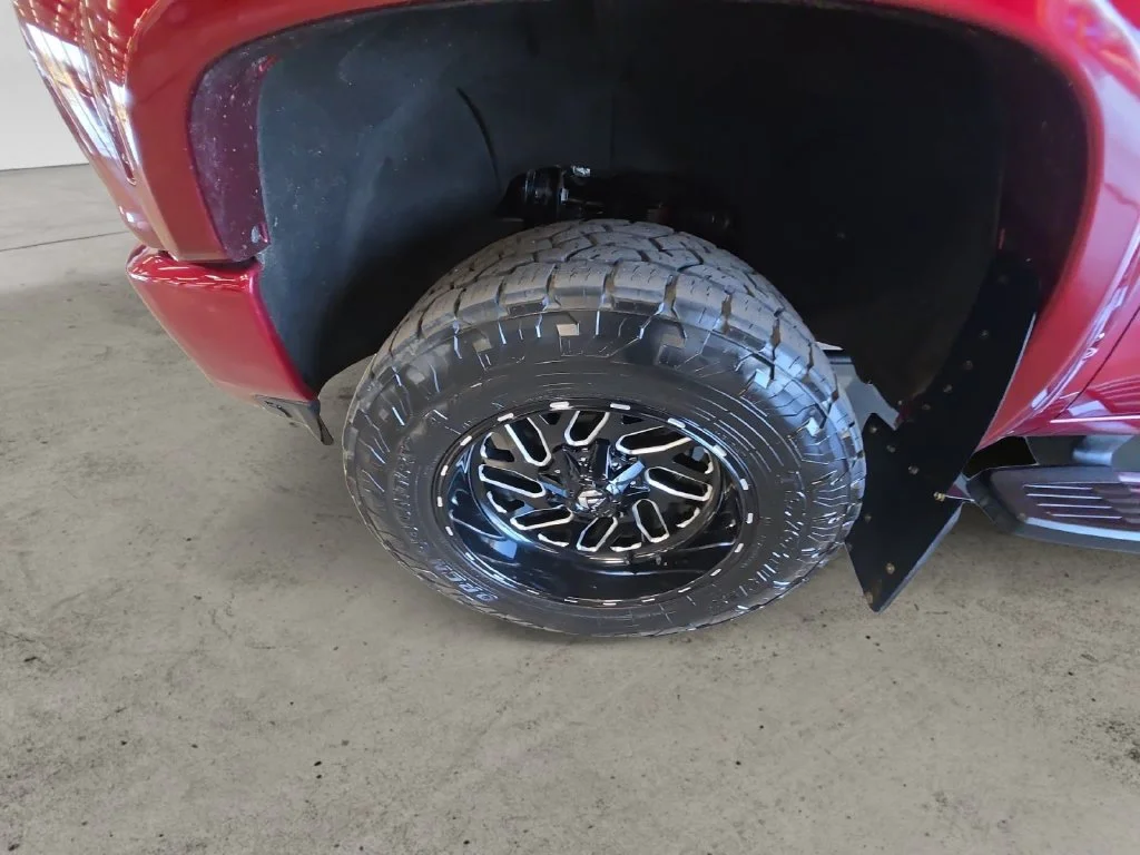 Used 2020 Cajun Red Tintcoat Chevrolet High Country image 13