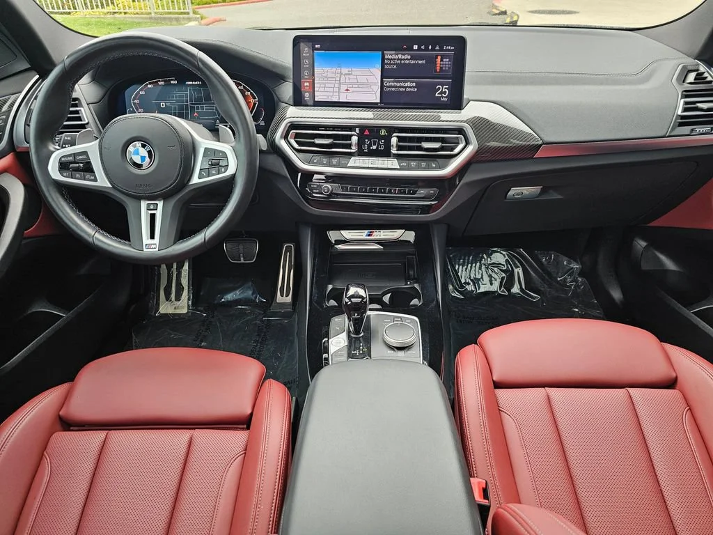 Used 2024  BMW M40i image 17