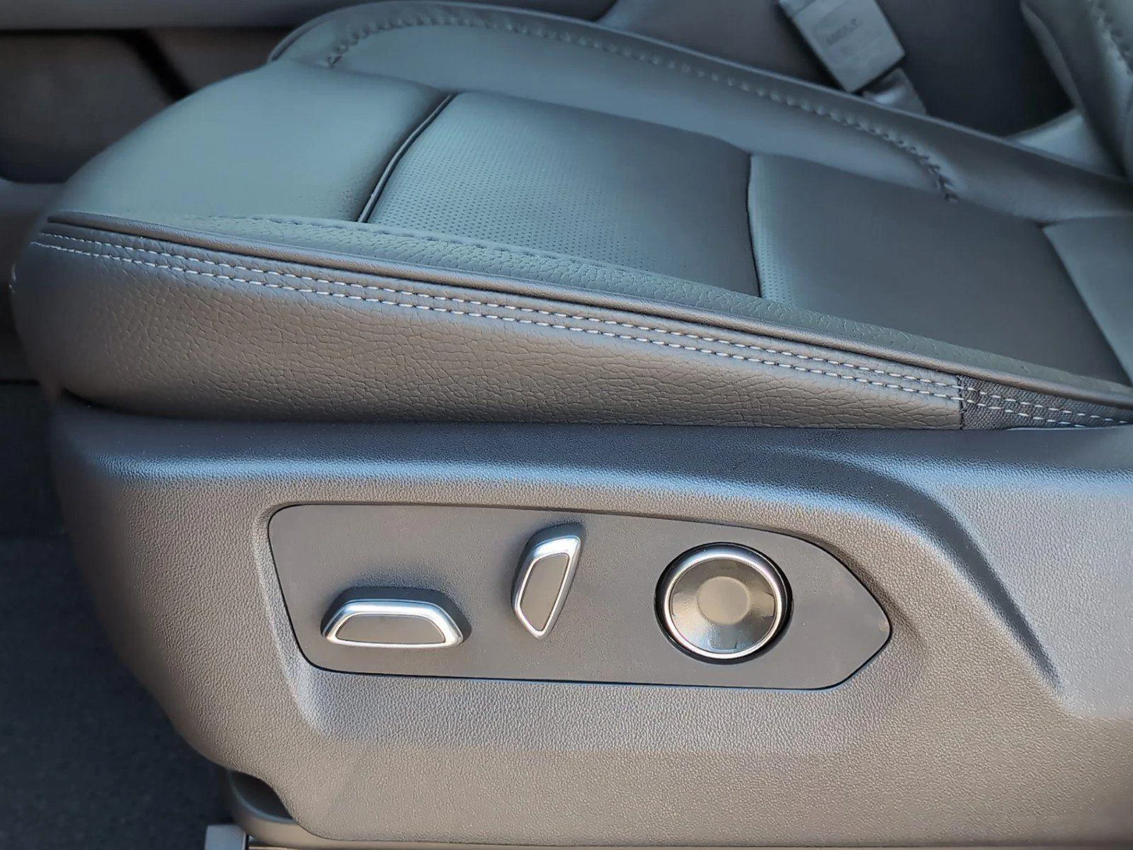 New 2026 TITANIUM RUSH METALLIC GMC Denali image 14