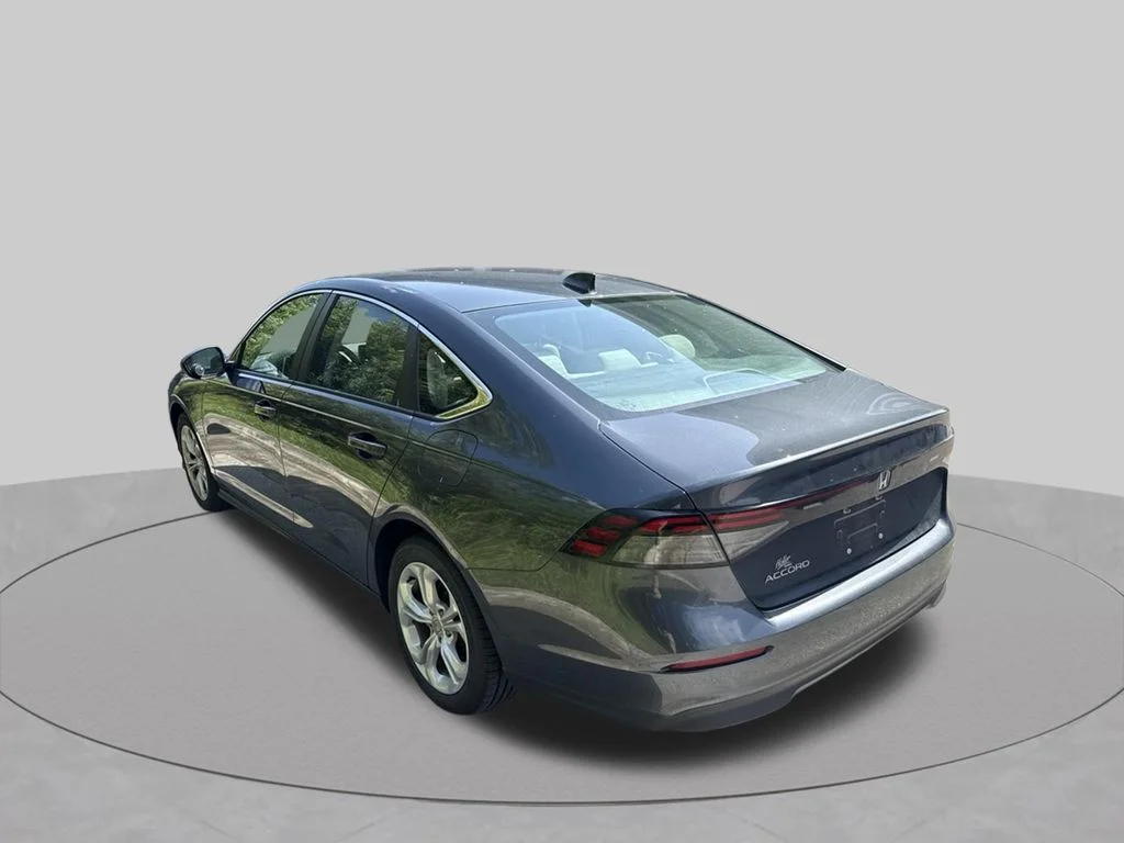 Used 2024  Honda LX image 6