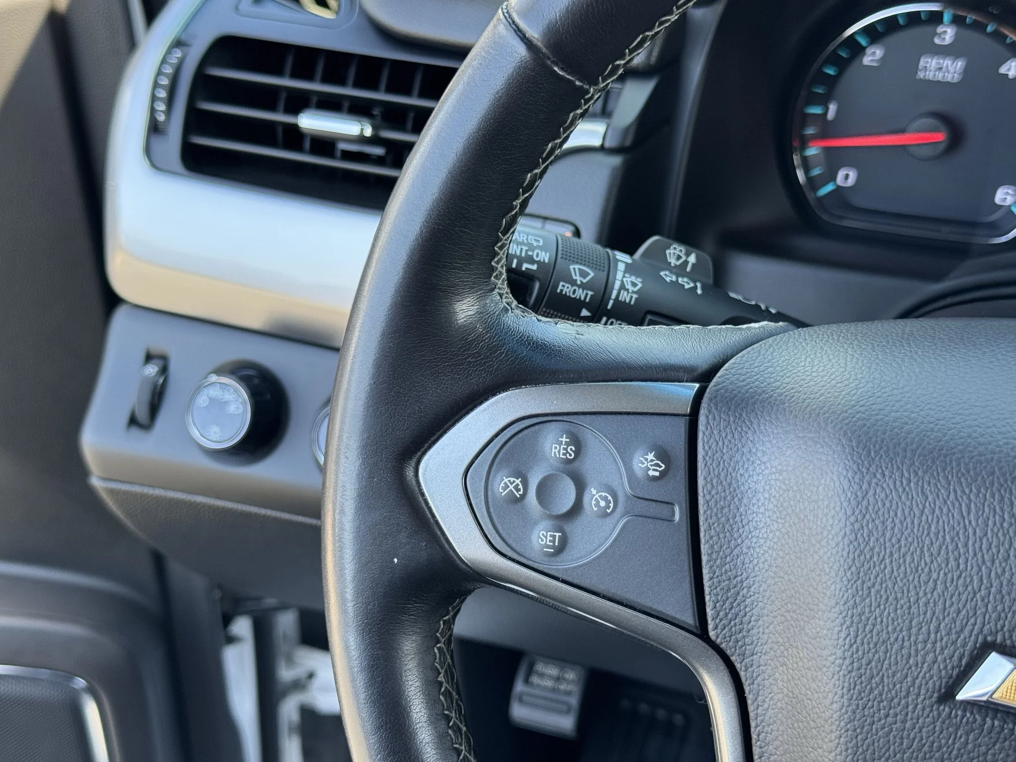 Used 2020 SUMMIT WHITE Chevrolet LT image 18